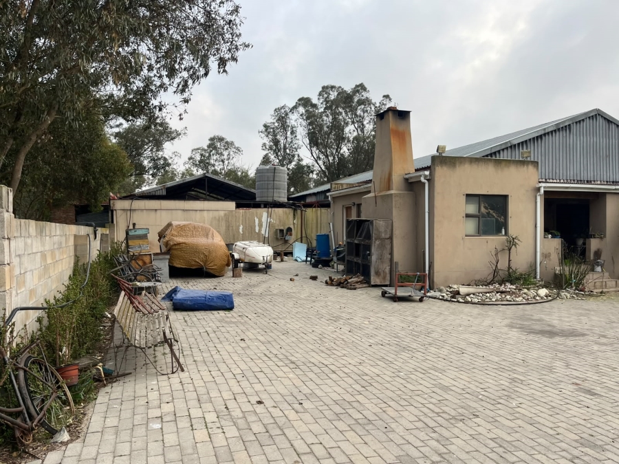 5 Bedroom Property for Sale in Hopefield Western Cape